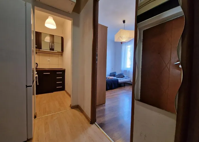 R Mieszkanie Cale Albo Pokoj Bllisko Wszystko Апартаменты *